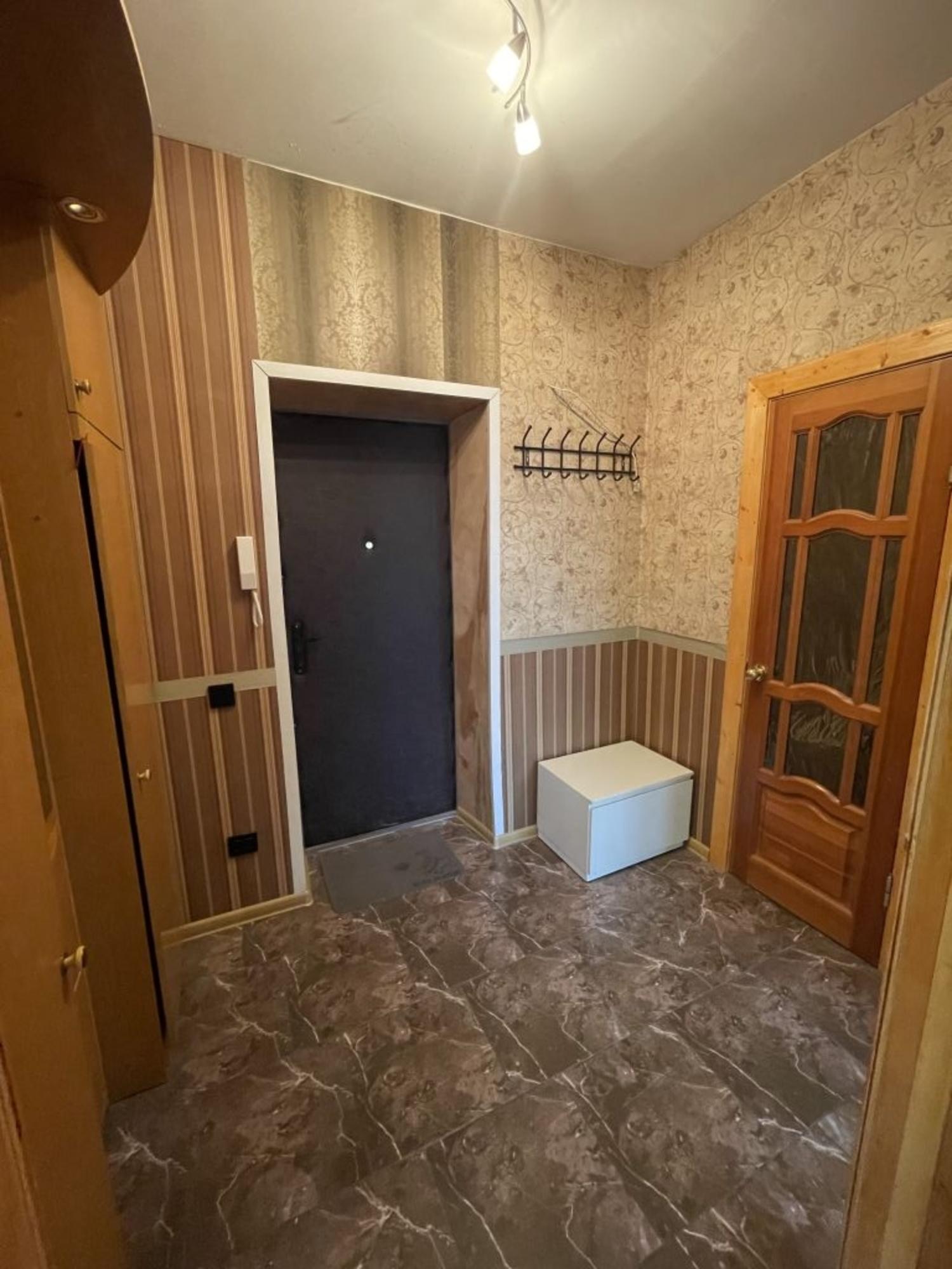 Сдать квартиру за 20 000 рублей на , 54