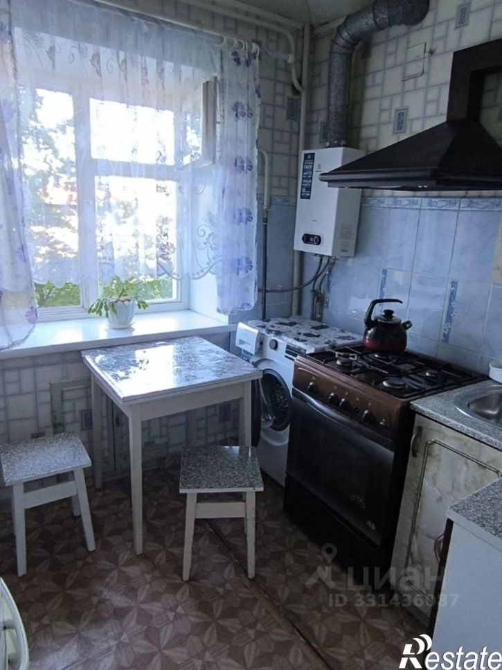 3-комн квартира мкр Гагарина, 5,  д. 5
