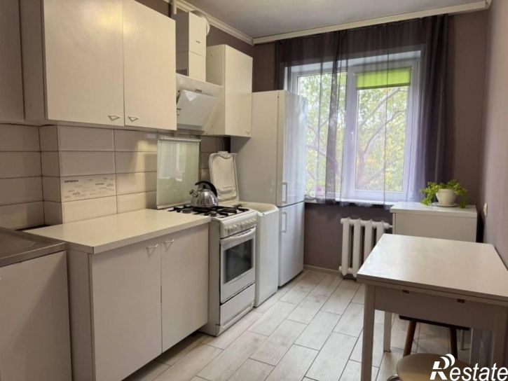 2-комн квартира Ульяновская улица, 40