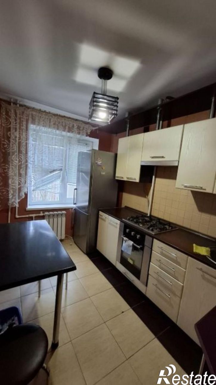 2-комн квартира Социалистическая улица, 37