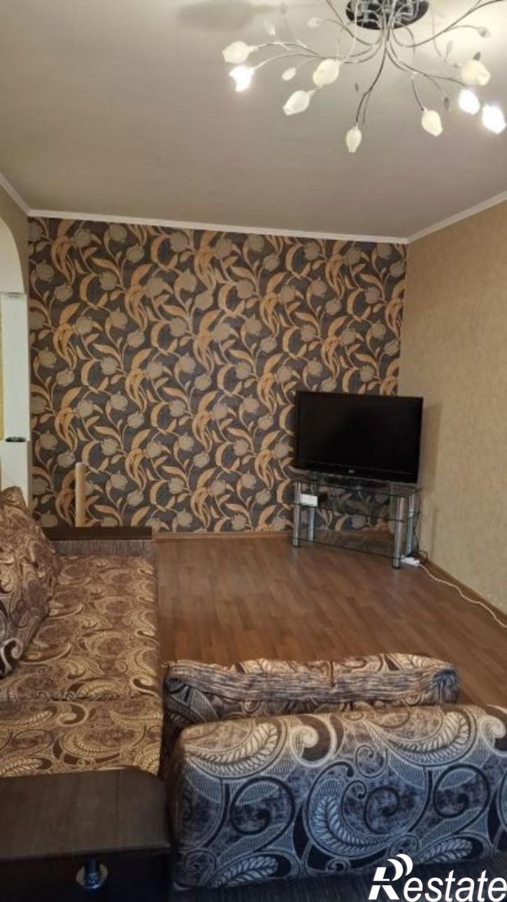 2-комн квартира Социалистическая улица, 37