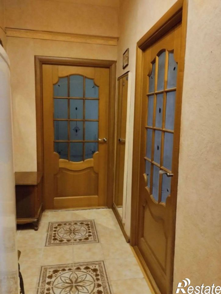 2-комн квартира Новоженова ул, 26