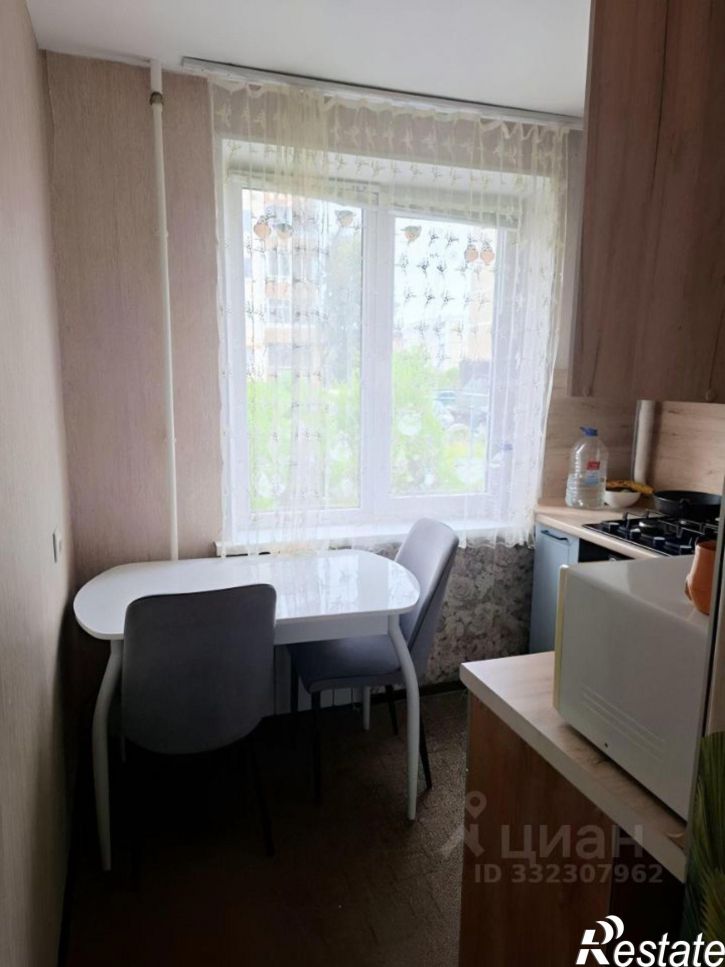 2-комн квартира ул 2-я Комовская, 17,  д. 17