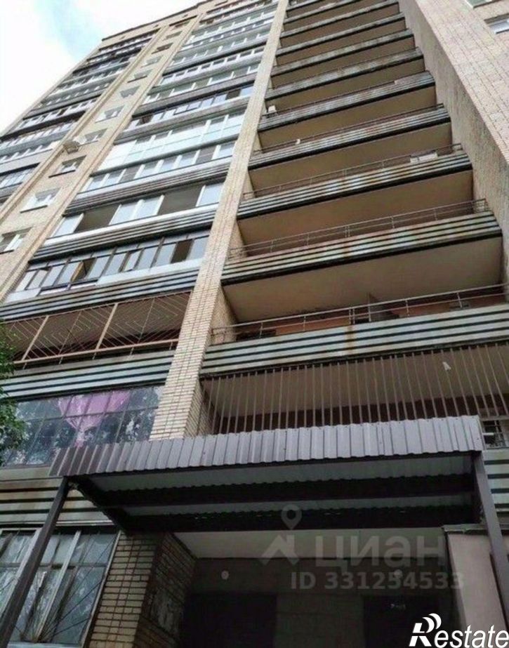 3-комн квартира ул Дзержинского, 2,  д. 2