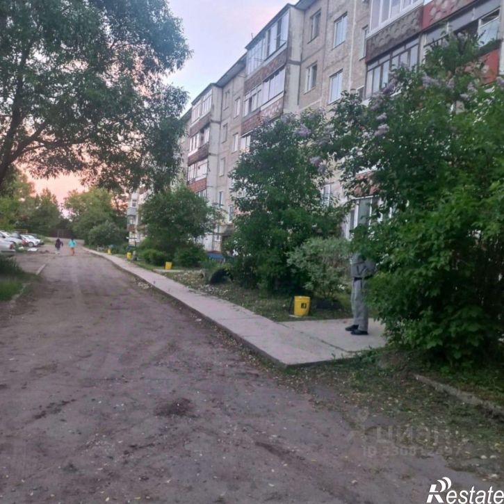 4-комн квартира ул Колганова, 38,  д. 38