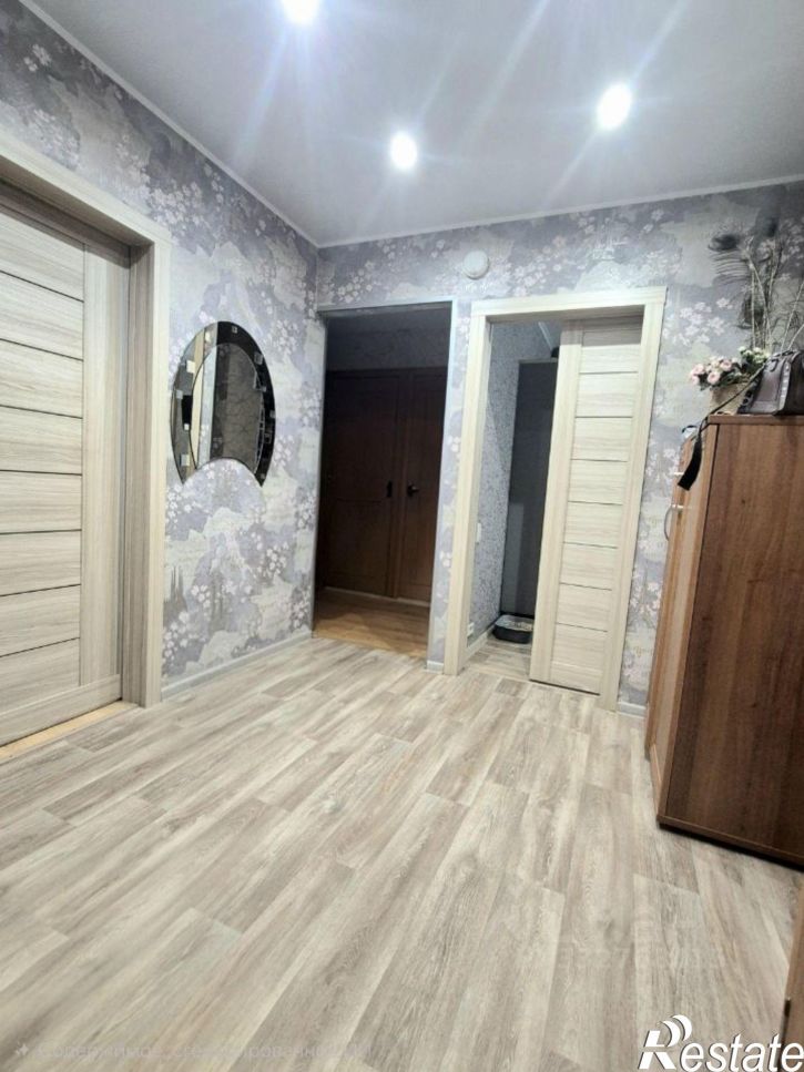 4-комн квартира ул Школьная, 15,  д. 15