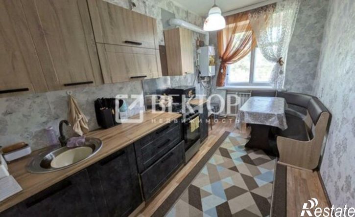 3-комн квартира посёлок Лух, улица Мира, 8