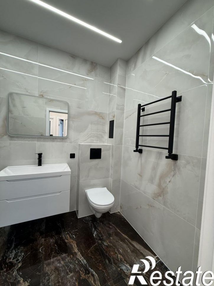 2-комн квартира Бухарова, 1И
