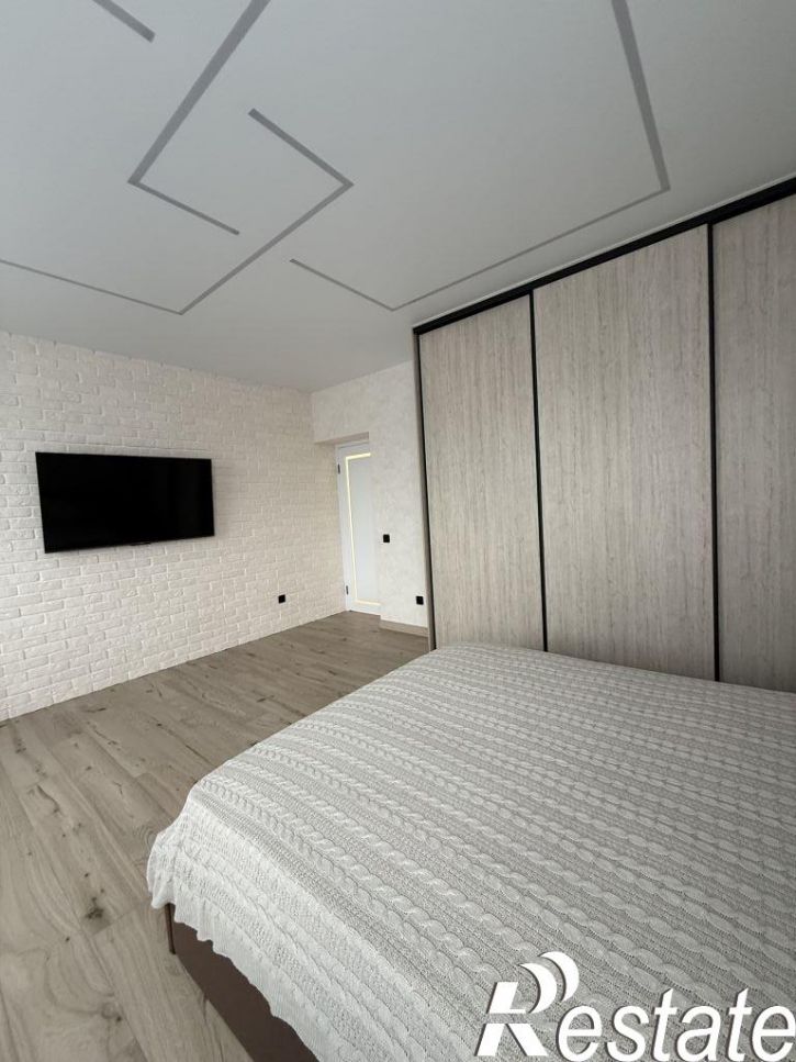 2-комн квартира Бухарова, 1И