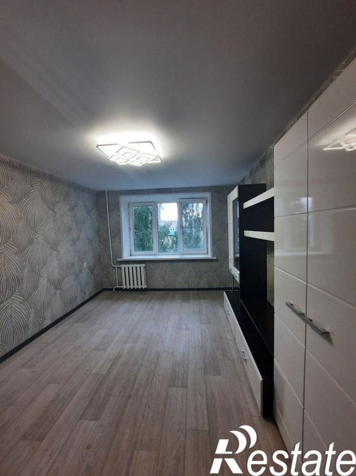 2-комн квартира Возрождения ул, 11