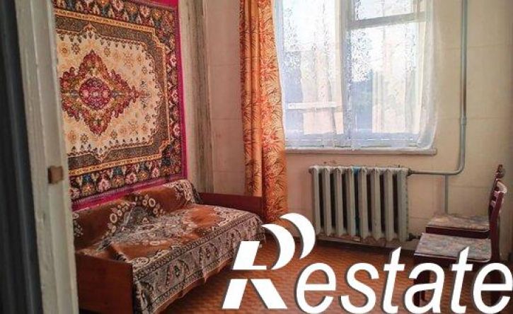 4-комн квартира улица Розы Люксембург, 28,  д. 28