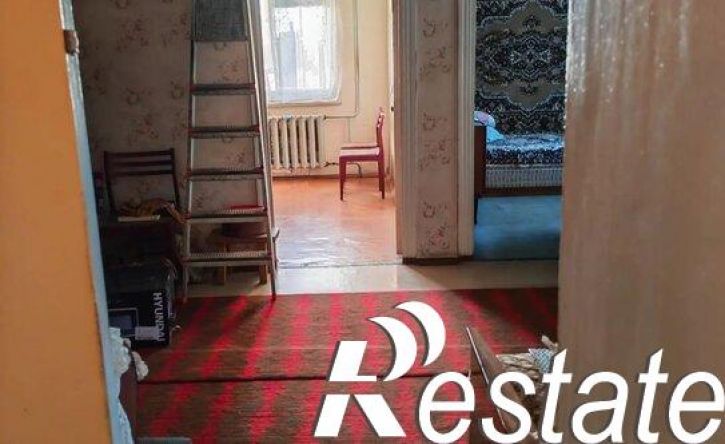 4-комн квартира улица Розы Люксембург, 28,  д. 28