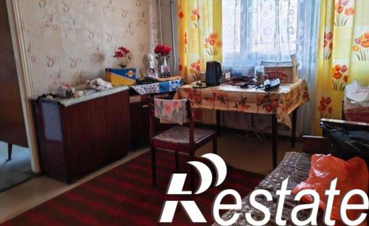 4-комн квартира улица Розы Люксембург, 28,  д. 28